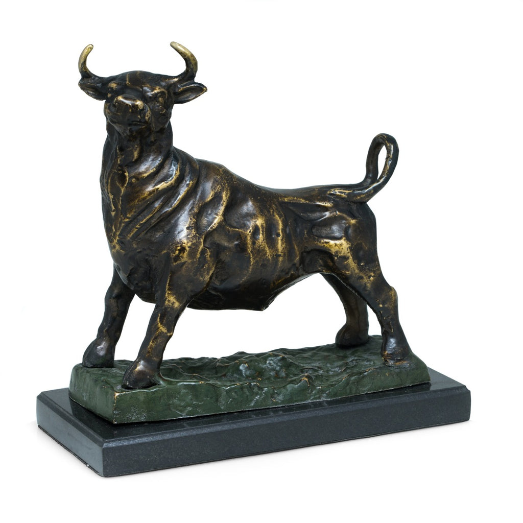 Majestic Bull Sculpture