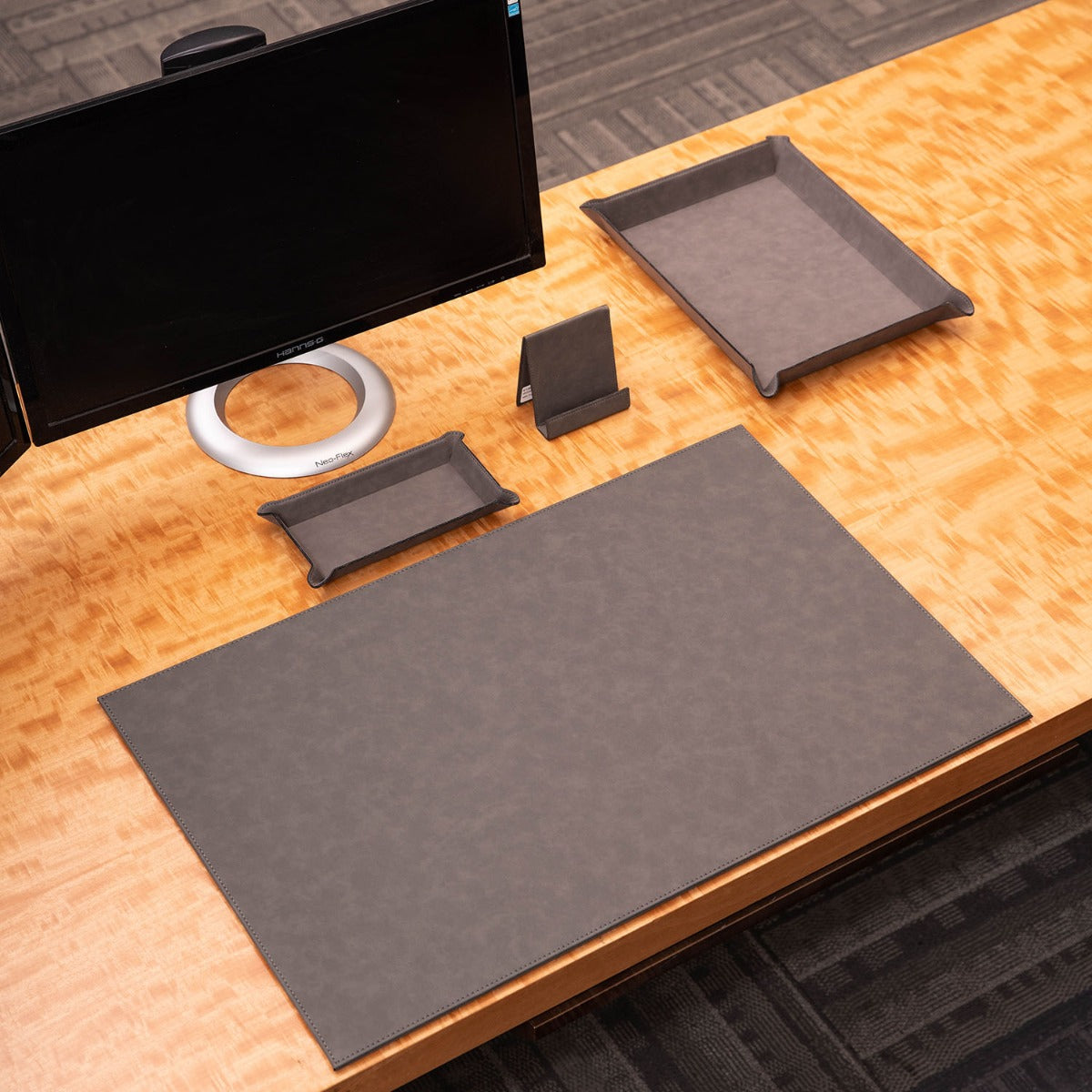 Dion Desk Set